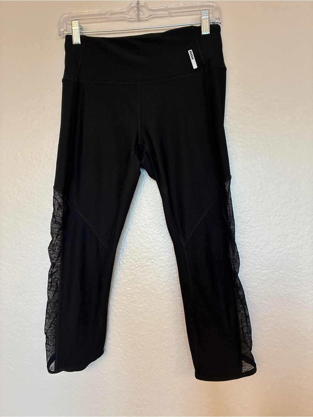 RBX Women’s S Black Capri Leggings with Mesh Side Panels Front Pocket Yoga Run